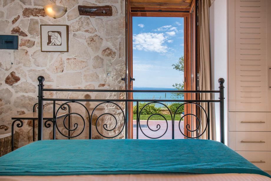 Donkey Bay Club Bed & Breakfast *